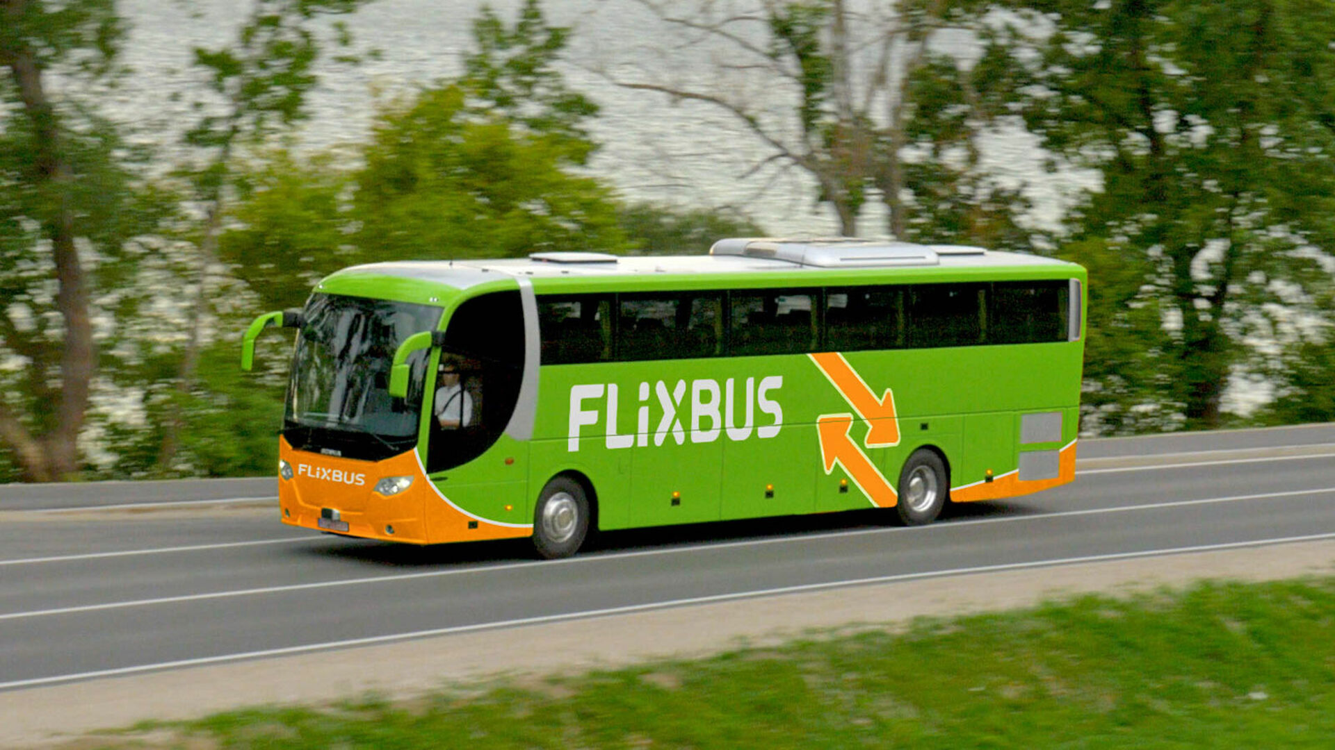 With the long-distance bus to the Sauerland