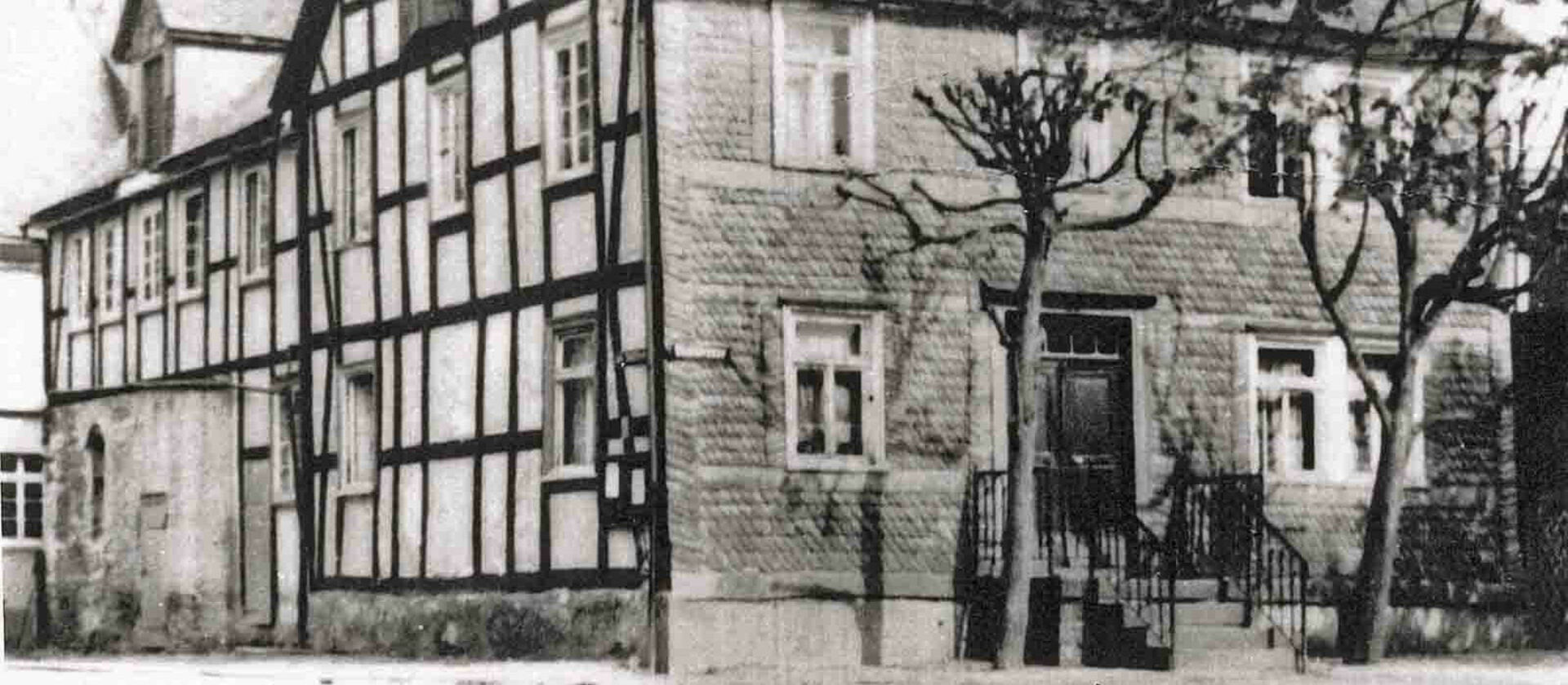 Historical photographs of the Weststraße in Schmallenberg